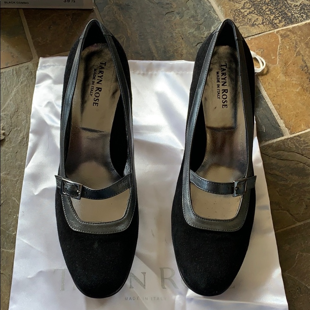 Worn once! 9.5 but fits like 9.